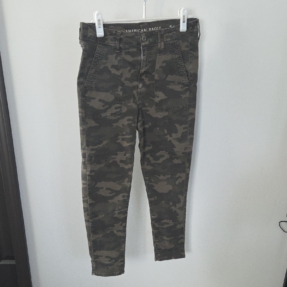 American Eagle Camo Pants
